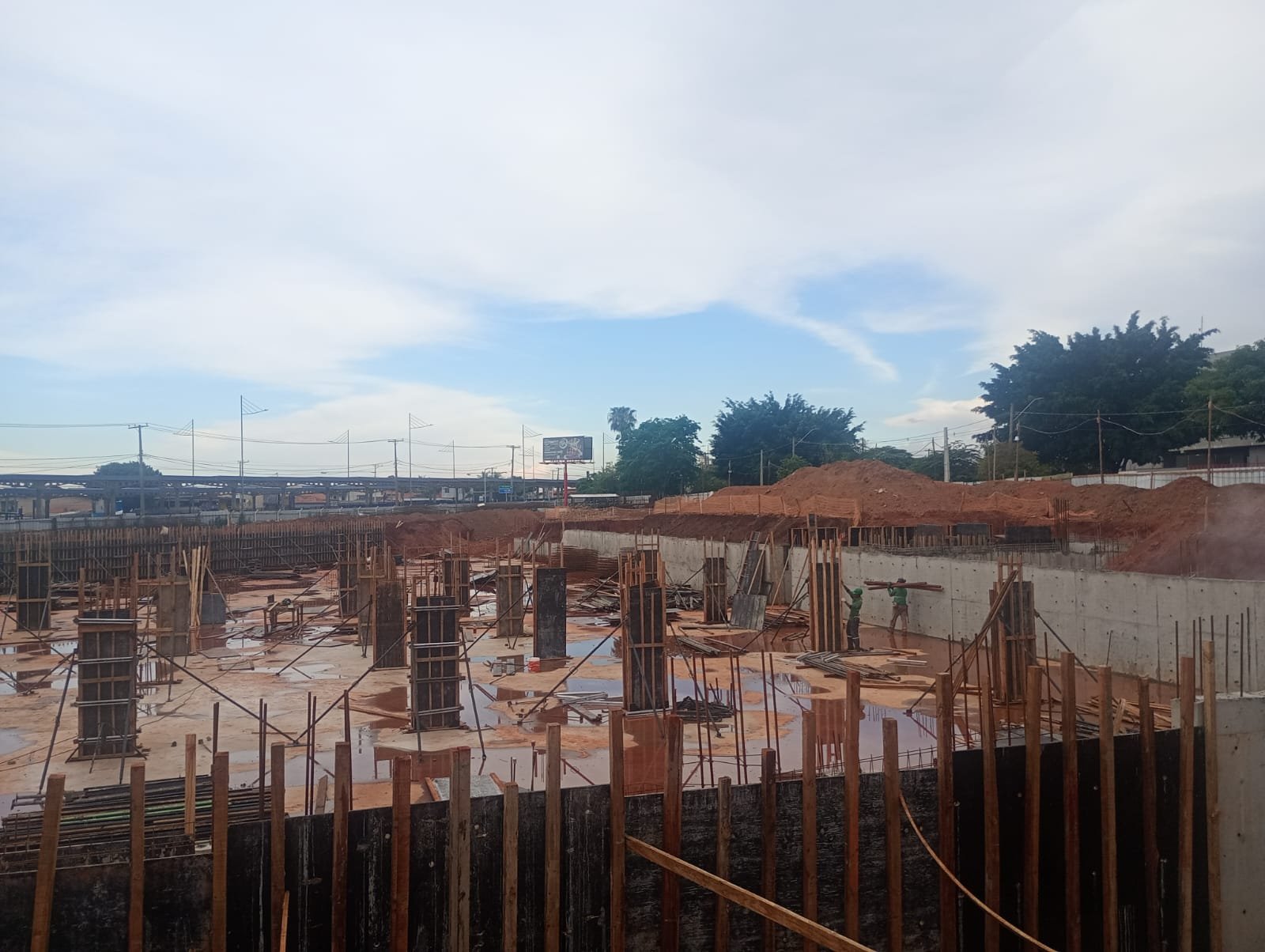 Foto da obra em 01/10/2025